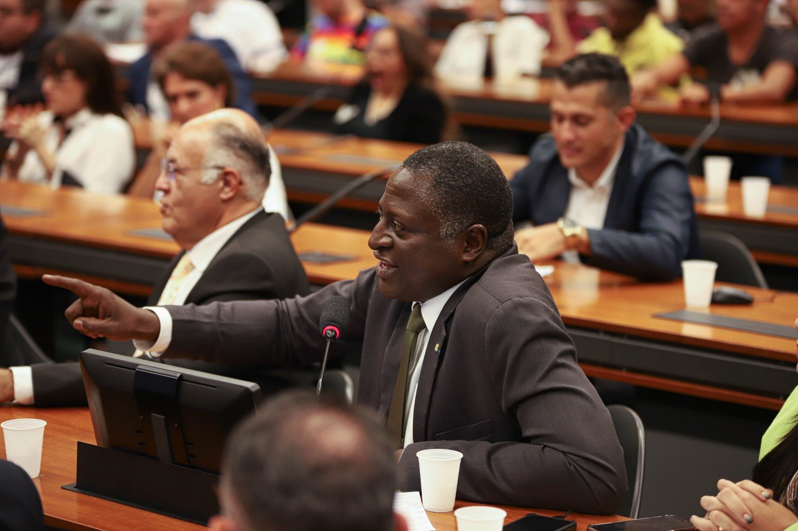 Helio Lopes contra o legado do odio. Após um ano de trabalho intenso, deputados e senadores de oposição iniciaram o ano legislativo de 2024 com diversas vitórias em prol do Brasil