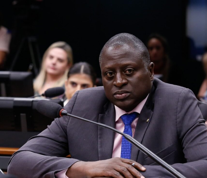 Deputado Helio Lopes denuncia rombo bilionário no MEC à