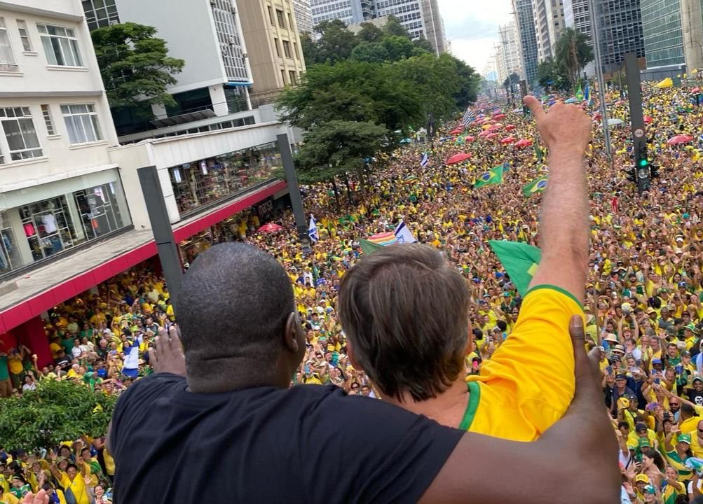 Helio LOpes Manifestação pela democracia
