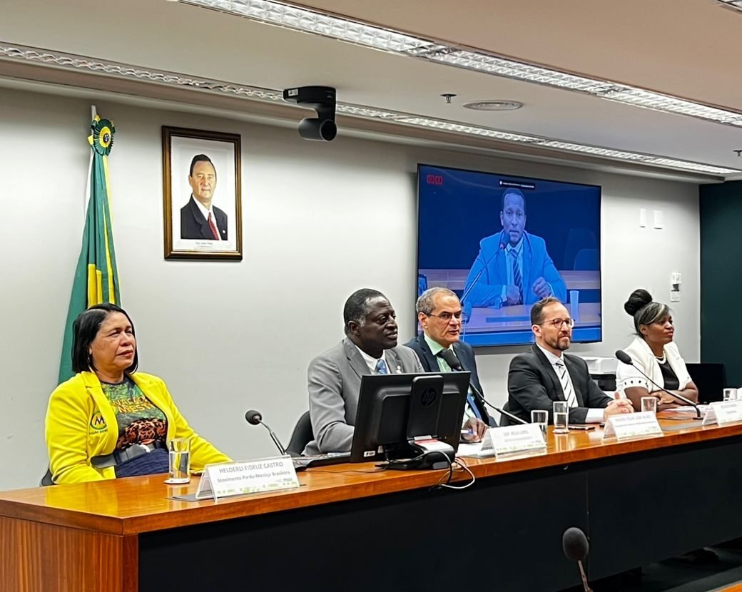 PEC Fim dos Pardos
